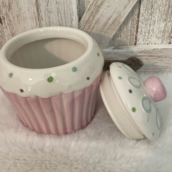 10 Strawberry Street Mini Cupcake Canister - Picture 3 of 6